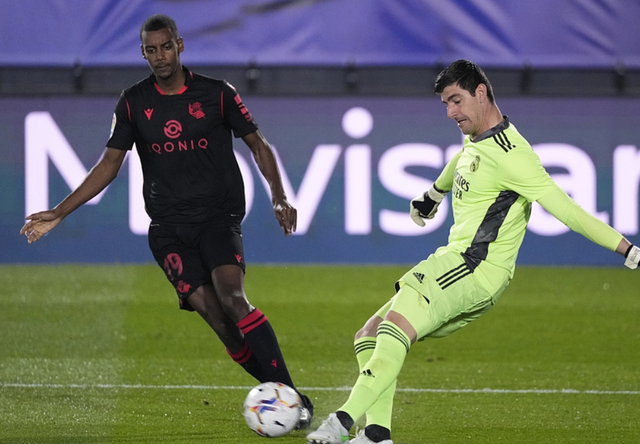 马赛客场鏖战逼平，争冠前景一片黑暗